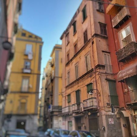 Alcapri Suite Napoli Centro エクステリア 写真